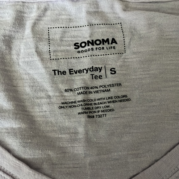 SONOMA everyday tee, size small - Picture 3 of 3